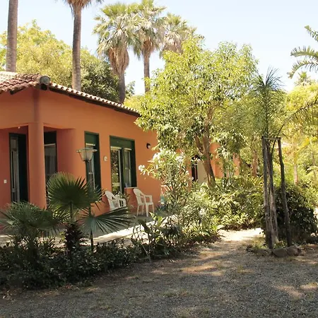 Ferienhaus Le Palme Garden San Giorgio (Messina)